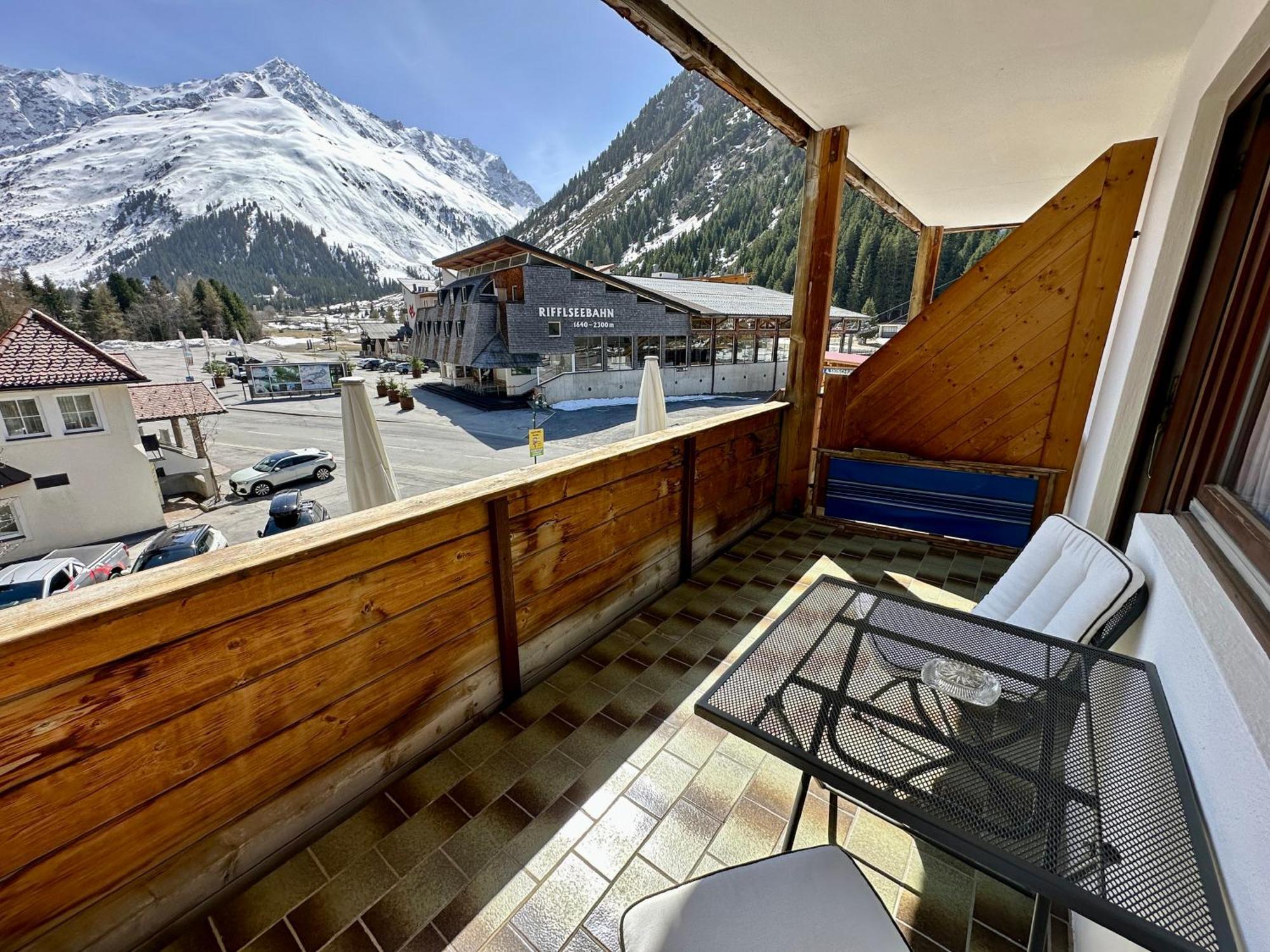Hotel Zirbenhof Sankt Leonhard im Pitztal Dış mekan fotoğraf